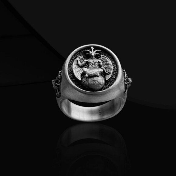 Baphomet Sigil Ring in 925 Sterling Silver - Picture 1 of 8